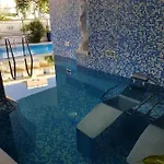 Отель Embassy