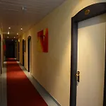 Embassy Отель