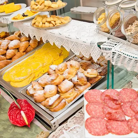 Embassy 3* Cesenatico