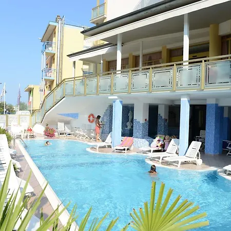 Embassy Hotel 3*