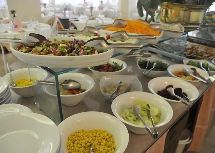 Embassy 3* تْشيزيناتيكو