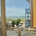 Szálloda Embassy 3*