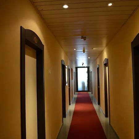 Hotel Embassy
