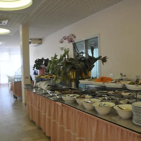 Hotel Embassy Cesenatico