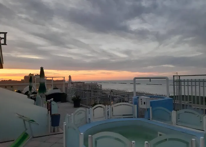 Embassy Ξενοδοχείο