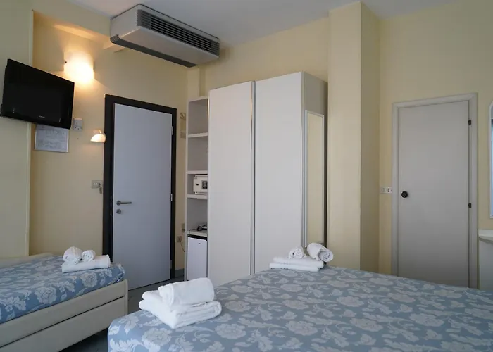 Hotel Embassy Cesenatico