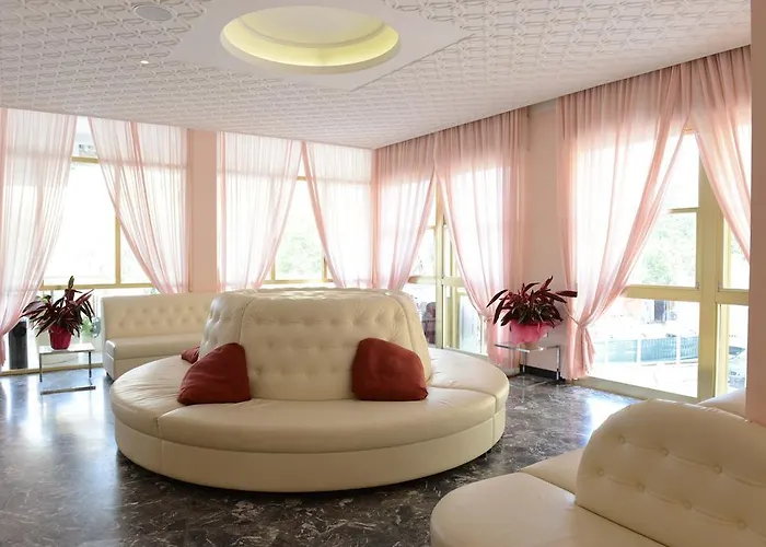 Embassy 3* Cesenatico